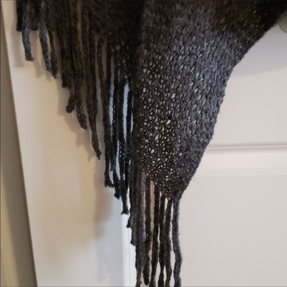 Asymmetric Turtle Neck Poncho - Picture 3 of 5